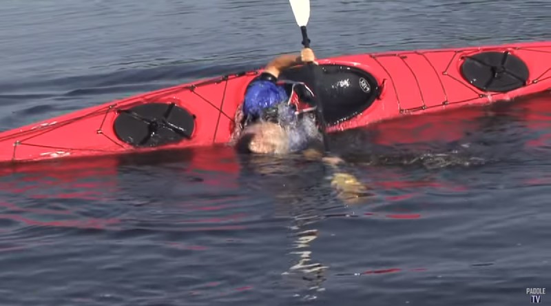 how to roll a kayak